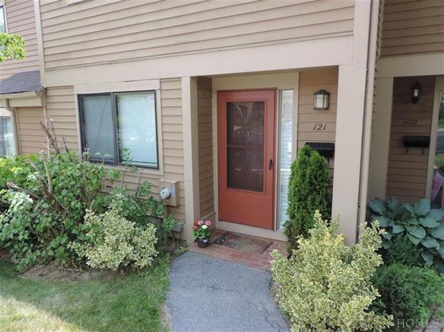 121 Brush Hollow Crescent, Rye Brook, NY 10573 - photo 1