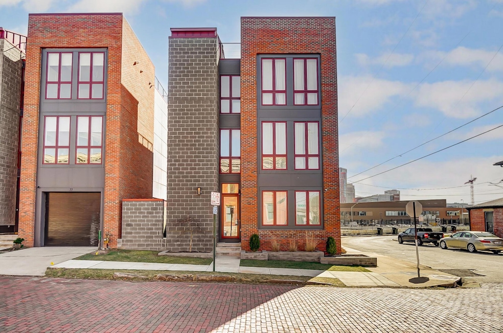 75 E Russell St, Columbus, OH 43215 - photo 1