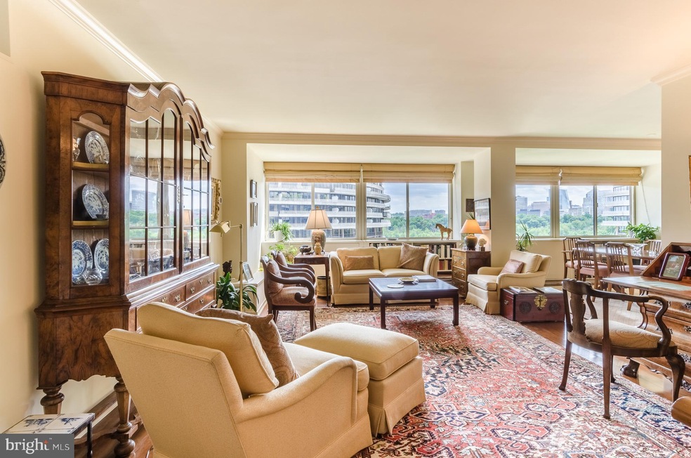 Watergate East Residences unit 902-N, Washington, DC 20037 - photo 1
