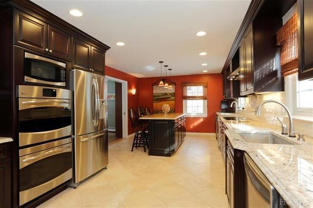 495 Fisher Pond Rd, Yorktown Heights, NY 10598 - photo 1