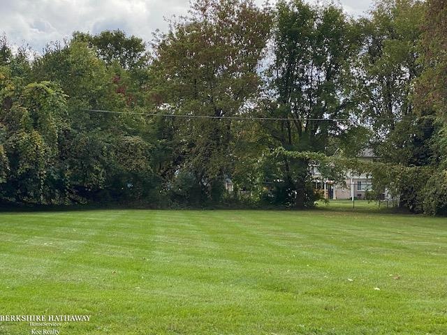 1600 Garfield St, Port Huron, MI 48060 - photo 1