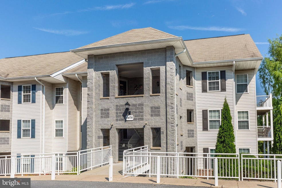 4476 Woodsman Dr unit 1011, Hampstead, MD 21074 - photo 1