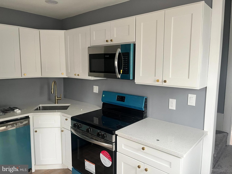 330 Pine Aly, Pottstown, PA 19464 - photo 1