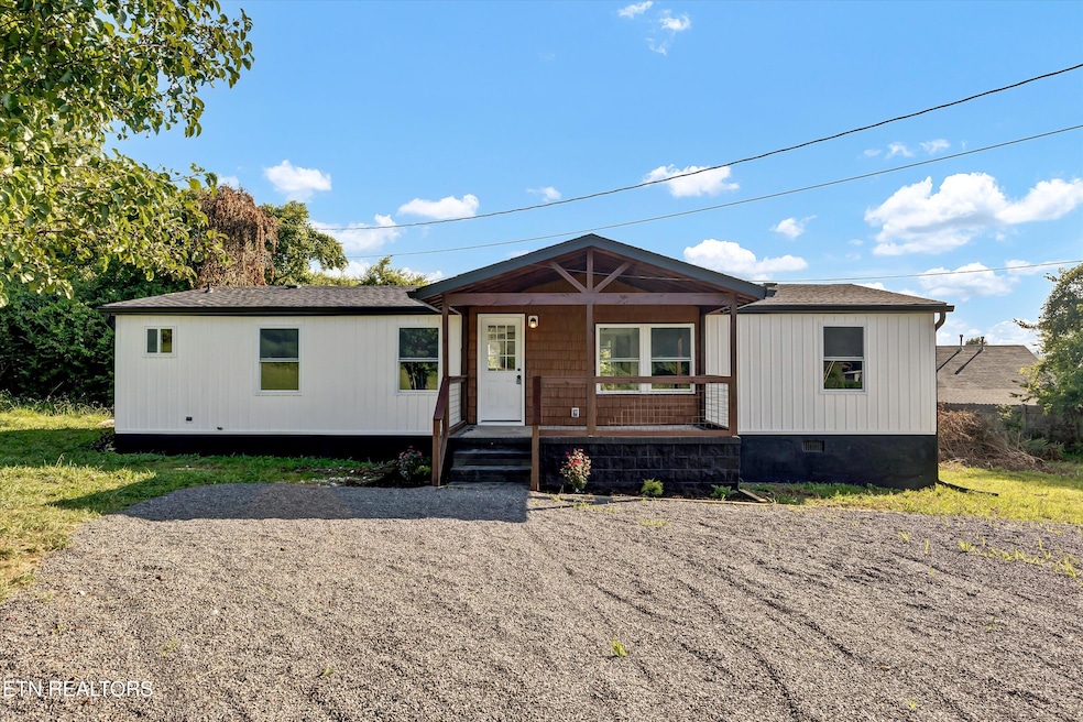 01-8631 Ball Camp Pike-1