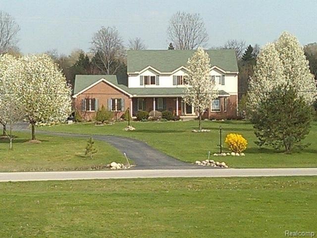 14040 Kenneth Dr, Carleton, MI 48117 - photo 1