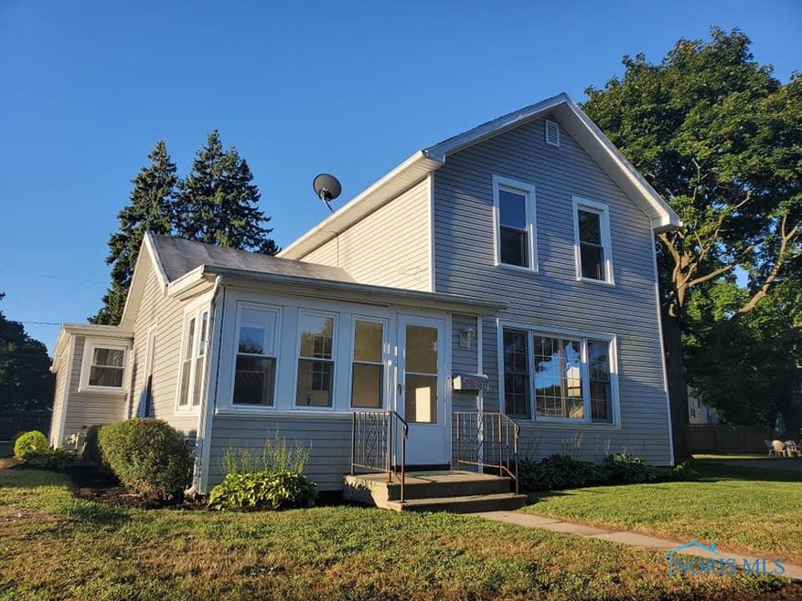 102 Elmwood St, Delta, OH 43515 - photo 1