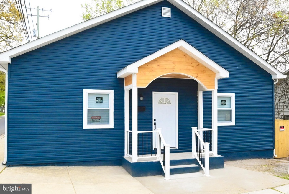 5028 Emo St, Capitol Heights, MD 20743 - photo 1