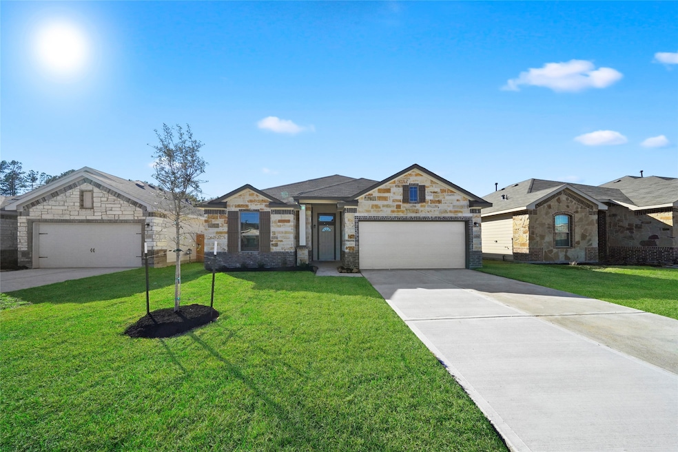 20091 Torrey Pines Ln, Cleveland, TX 77327 - photo 1