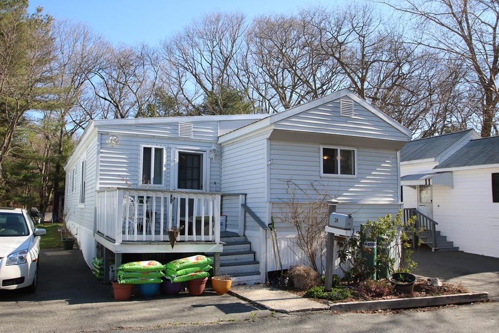 846 Broadway unit 38, Saugus, MA 01906 - photo 1