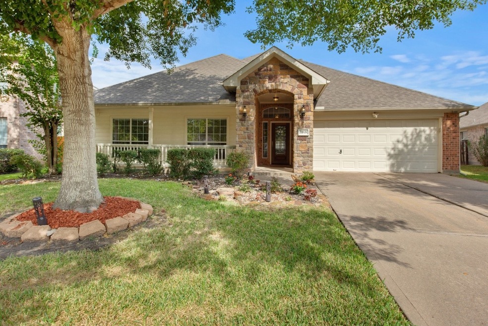 22026 Emerald Run Ln, Richmond, TX 77469 - photo 1