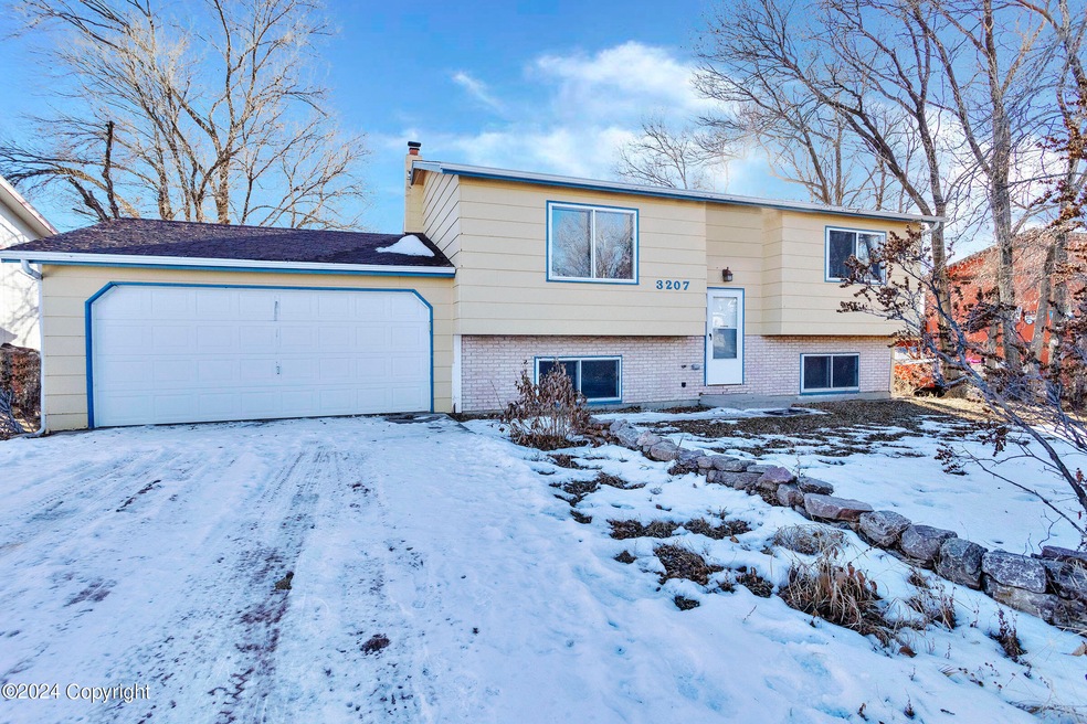 3207 Foothills Blvd, Gillette, WY 82716 MLS 24164