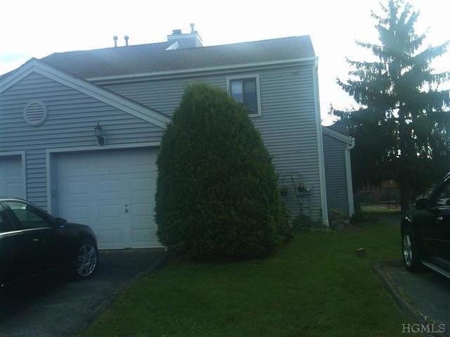 133 Club House View unit 133, Mohegan Lake, NY 10547 - photo 1