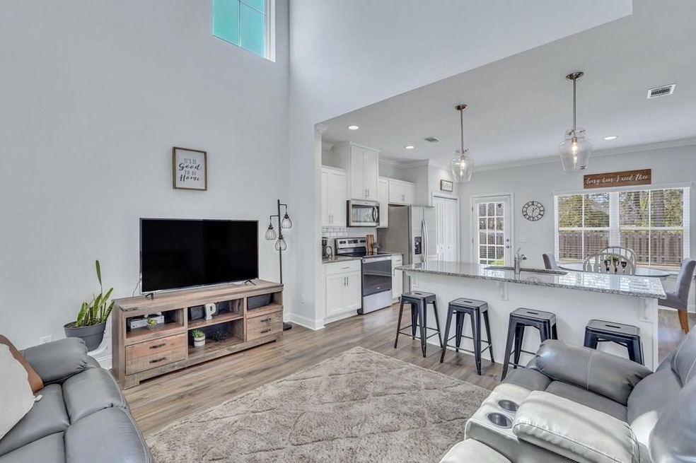 785 Fairview Cir, Hinesville, GA 31313 - photo 1