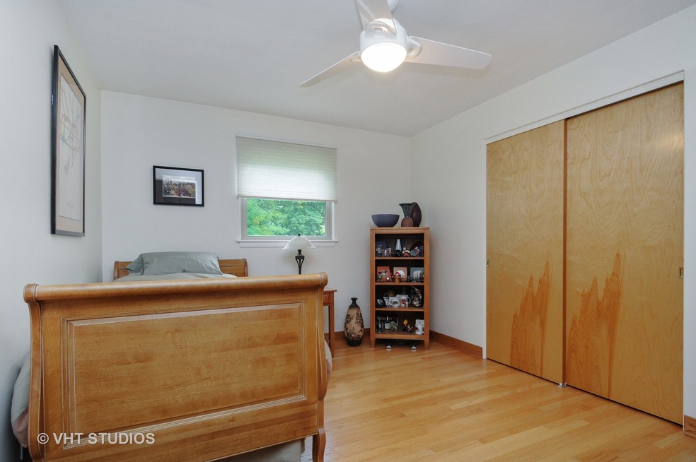 17 Meisinger Ln, Naperville, IL 60540 - photo 1