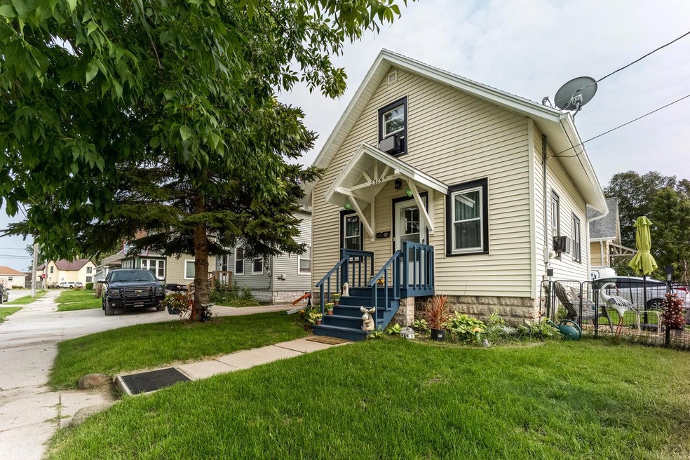 2319 16th St, Two Rivers, WI 54241 - photo 1