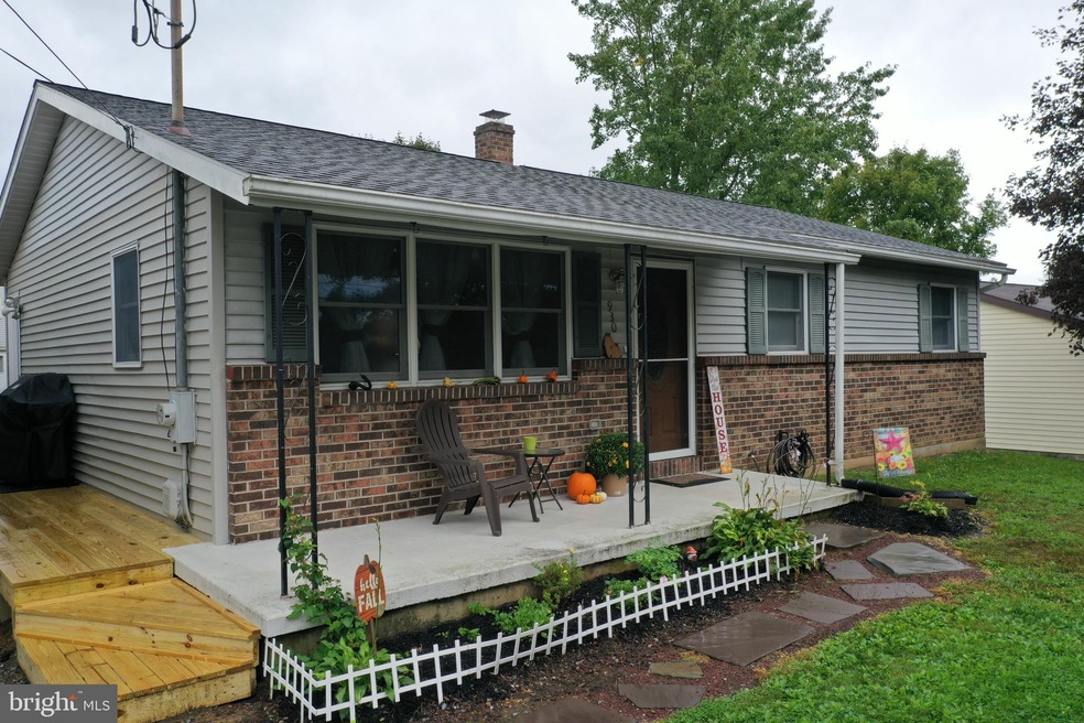 930 Albert Dr, Orwigsburg, PA 17961 - photo 1