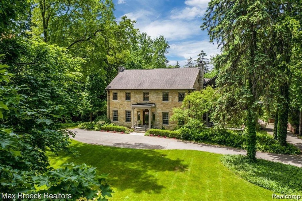 Welcome home to your home on 1.4 acres