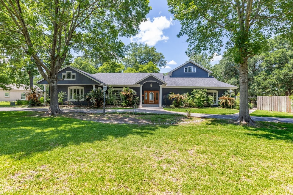 118 N Caldwood Dr, Beaumont, TX 77707 - photo 1