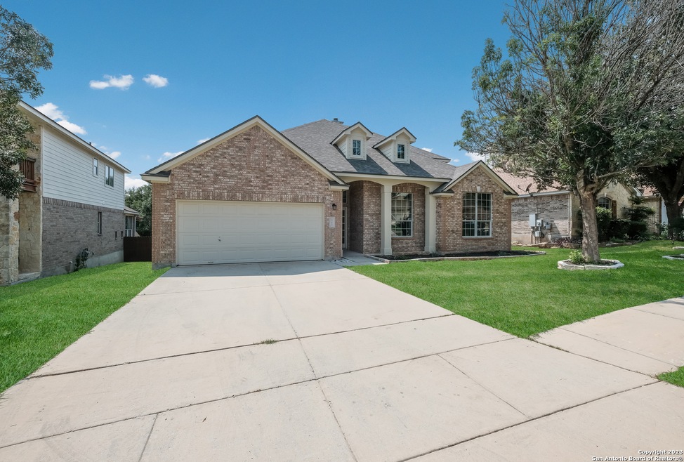 10610 Rainbow View, Helotes, TX 78023 - photo 1