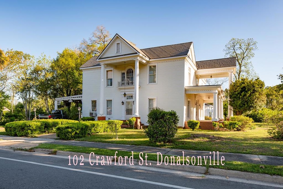302 N Wiley Ave, Donalsonville, GA 39845 - photo 1
