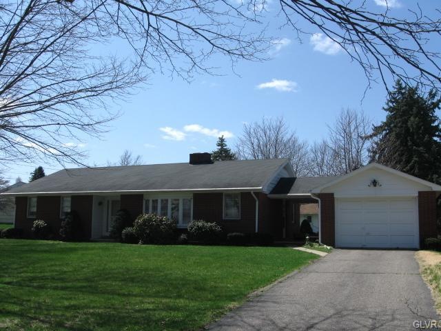 11 Old Orchard Dr, Easton, PA 18045 - photo 1