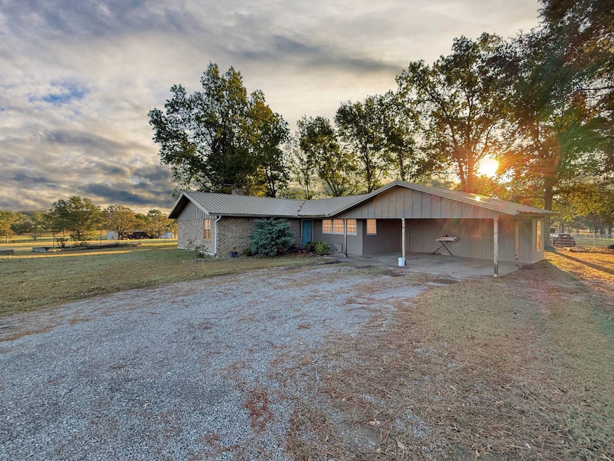 6120 SW 1100th Ave, Wilburton, OK 74578 - photo 1