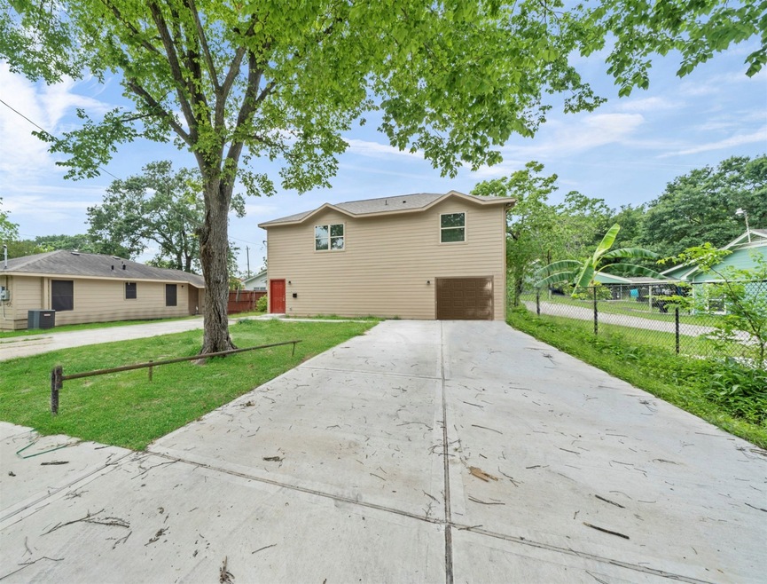 8221 Brockton St unit A, Houston, TX 77017 - photo 1