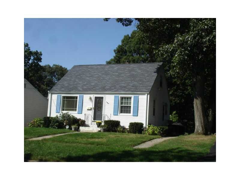 39 Spywood Ave, Warwick, RI 02888 - photo 1