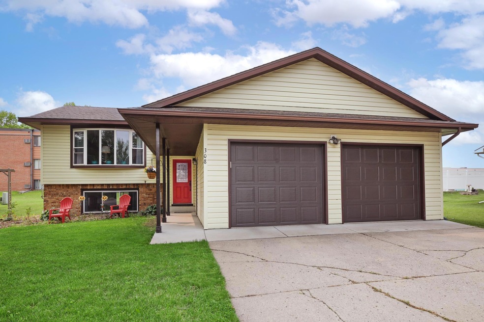 For Sale $285,000 • Co-Listing Agent