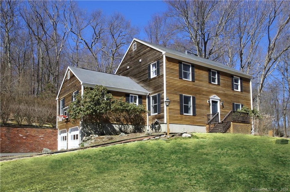 11 Old Dodgingtown Rd, Bethel, CT 06801 - photo 1