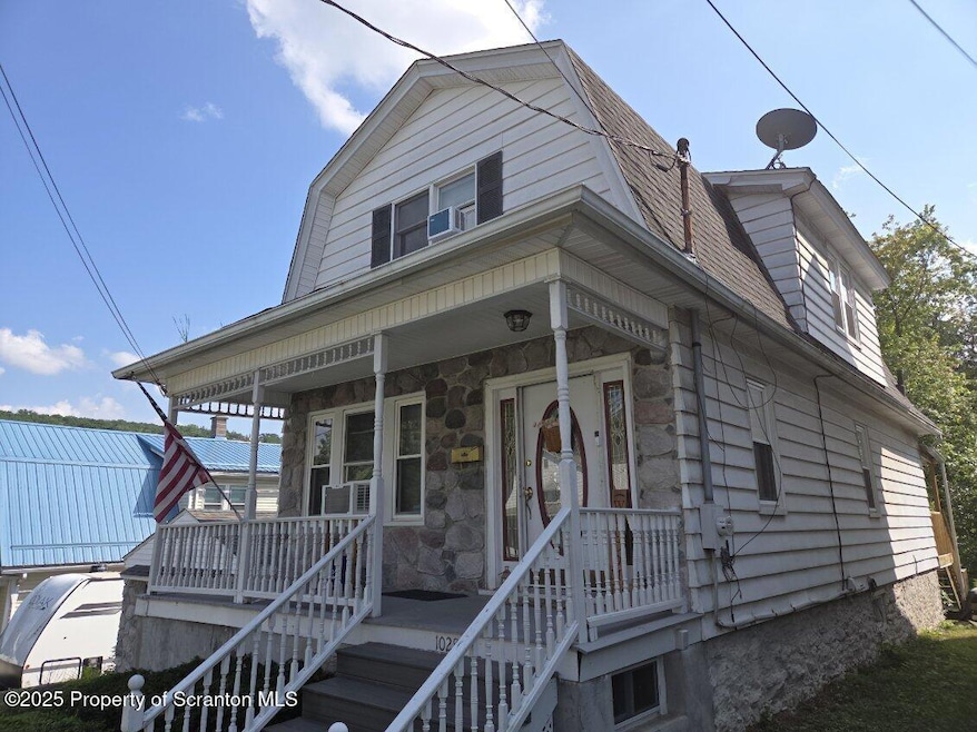 1028 Alder St, Scranton, PA 18505 - photo 1