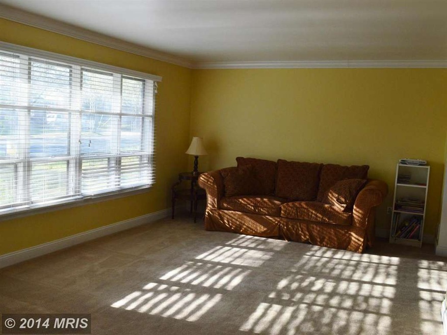 5807 Lamont Dr, New Carrollton, MD 20784 - photo 1