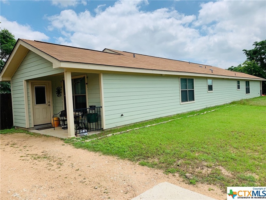 1412 Marlton St unit B, San Marcos, TX 78666 - photo 1