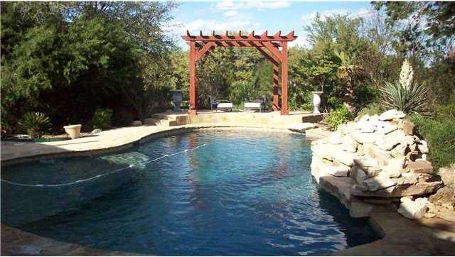 121 Horseshoe Dr, Dripping Springs, TX 78620 - photo 1