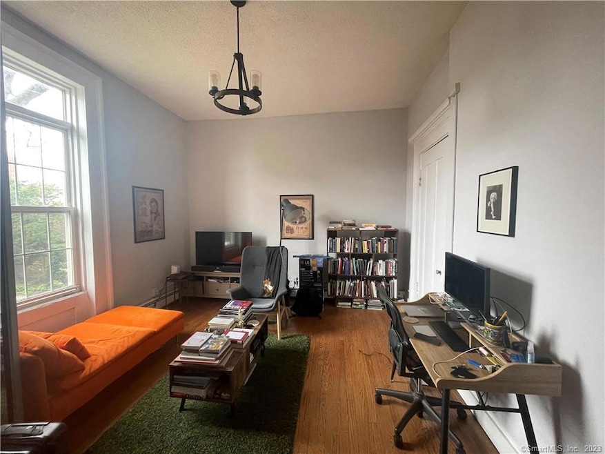 548 Chapel St unit 1R, New Haven, CT 06511 - photo 1