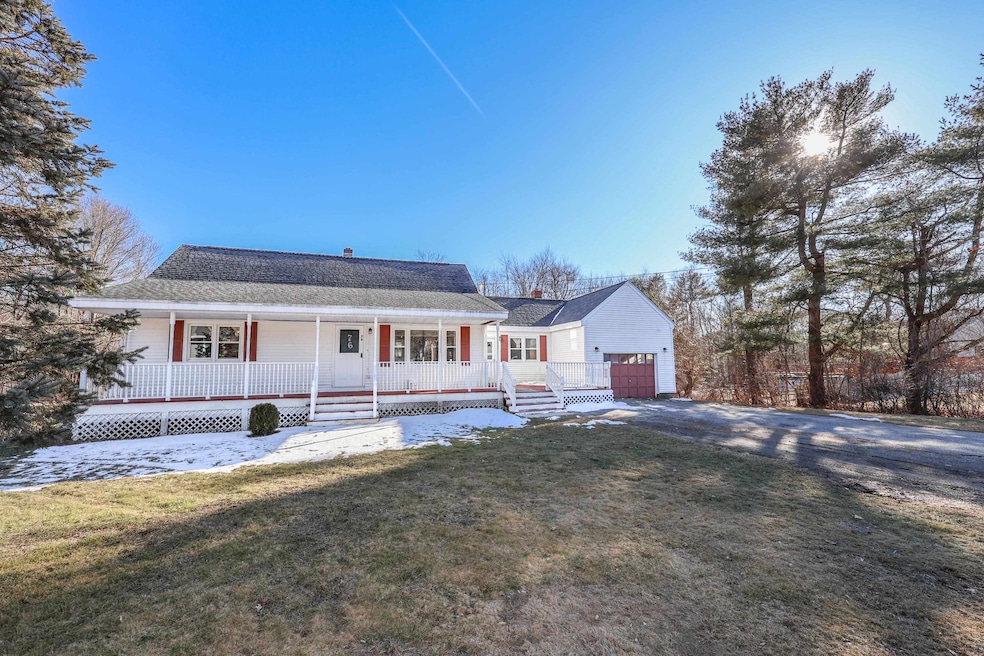 76 Jericho Rd, Pelham, NH 03076 - photo 1