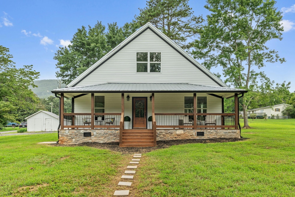 9-web-or-mls-Elm Street-Janet G-9