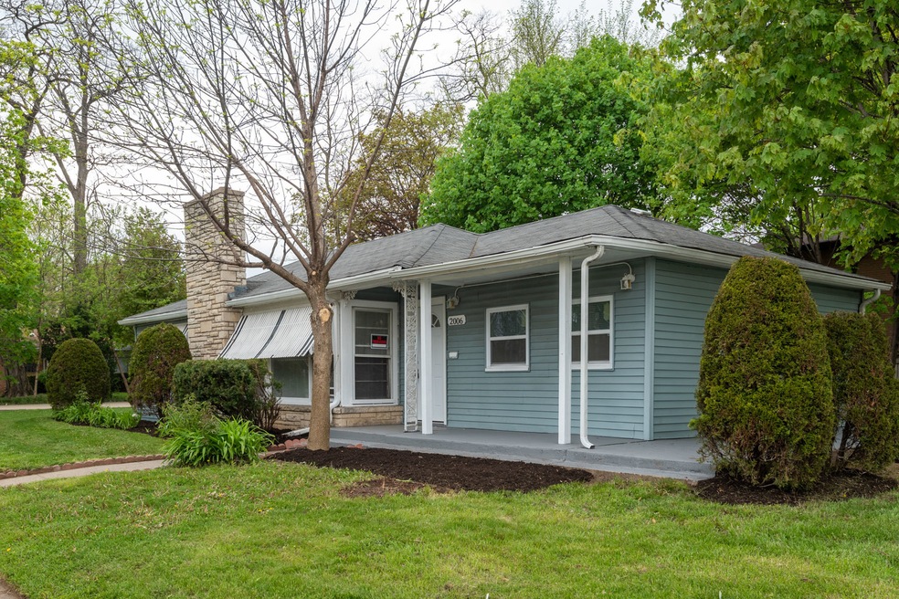 2006 W Monroe St, Waukegan, IL 60085 - photo 1