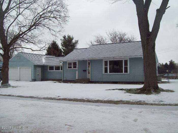 215 Hooker Front Ext