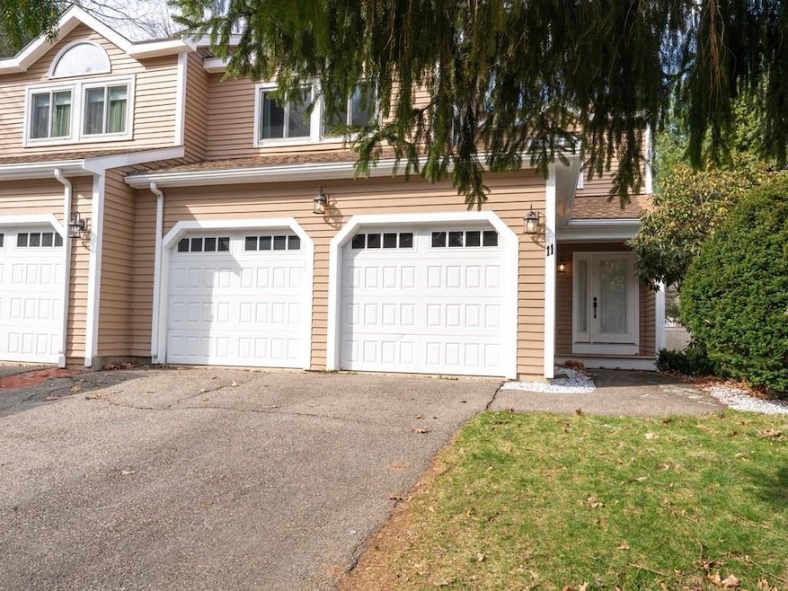 11 Lanes End unit 11, Natick, MA 01760 - photo 1