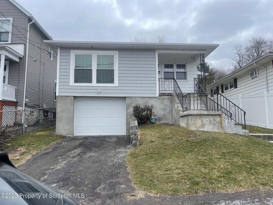 1605 S Irving Ave, Scranton, PA 18505 - photo 1