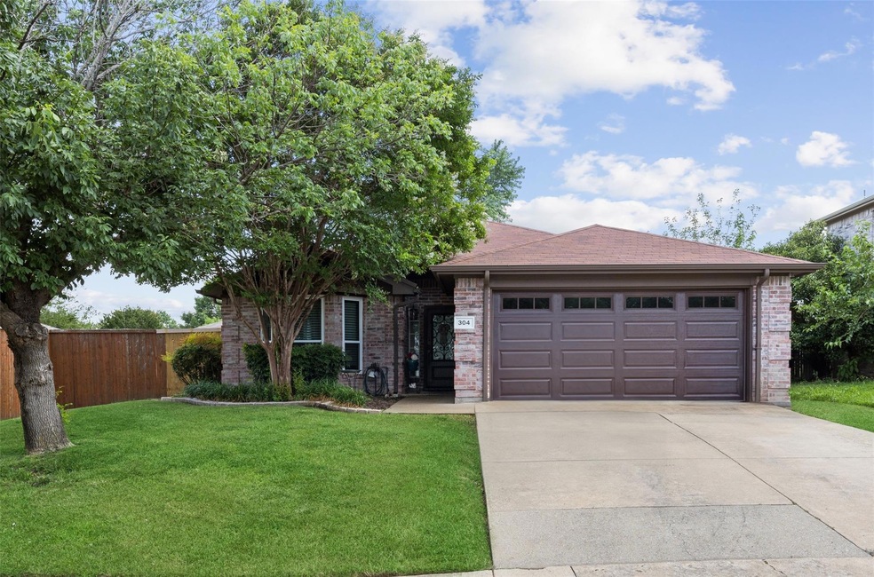 304 Lake Travis Dr, Wylie, TX 75098 - photo 1