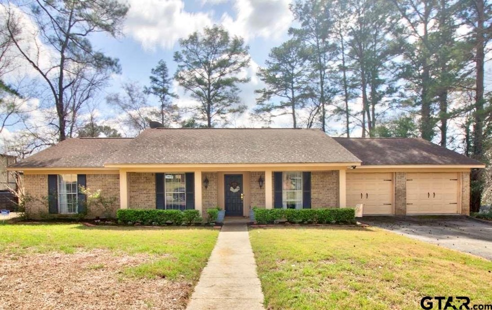 1711 Picadilly Place, Tyler, TX 75703 - photo 1