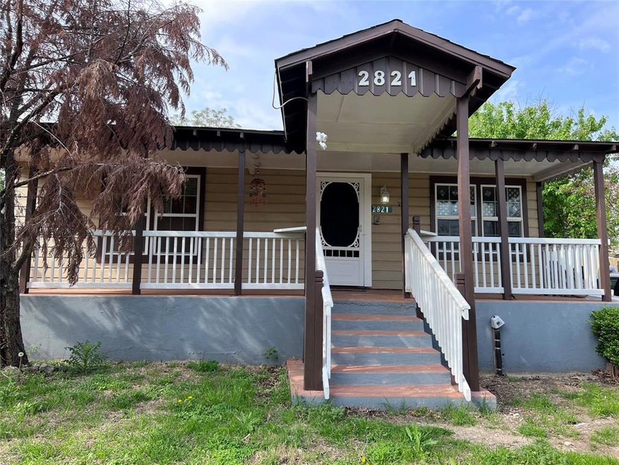 2821 NW 28th St, Fort Worth, TX 76106 - photo 1