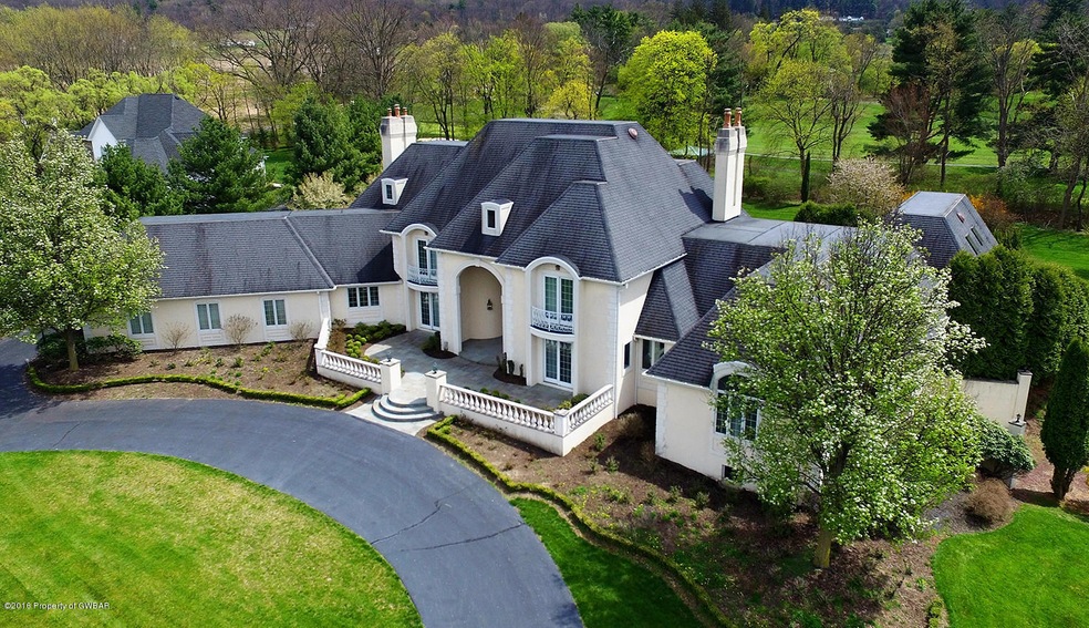 8 Fairway Ln, Sugarloaf, PA 18249 - photo 1