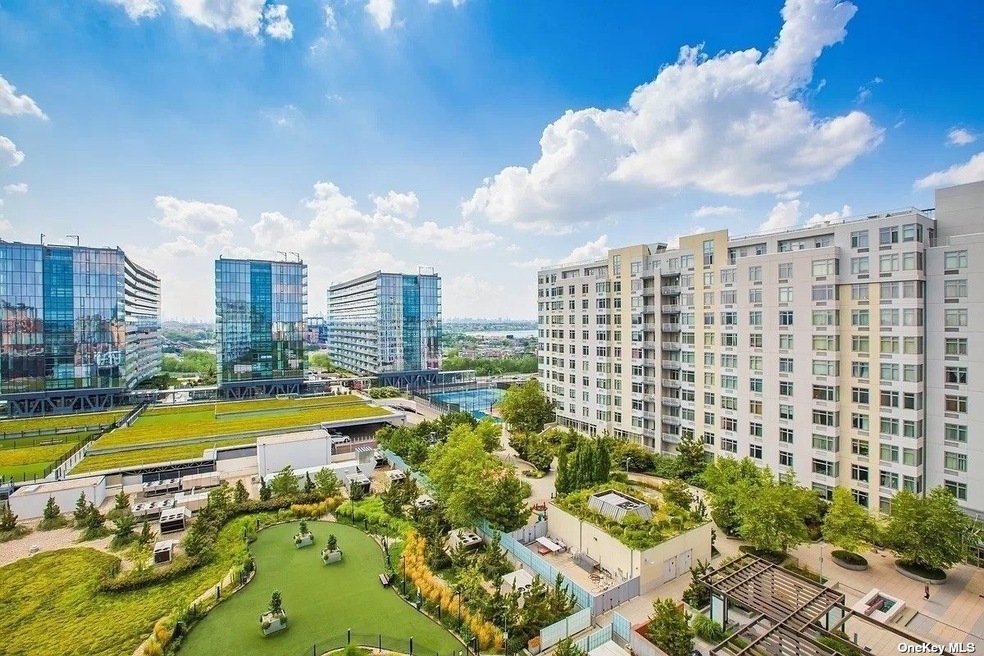 Sold $910,000 • Co-Listing Agent