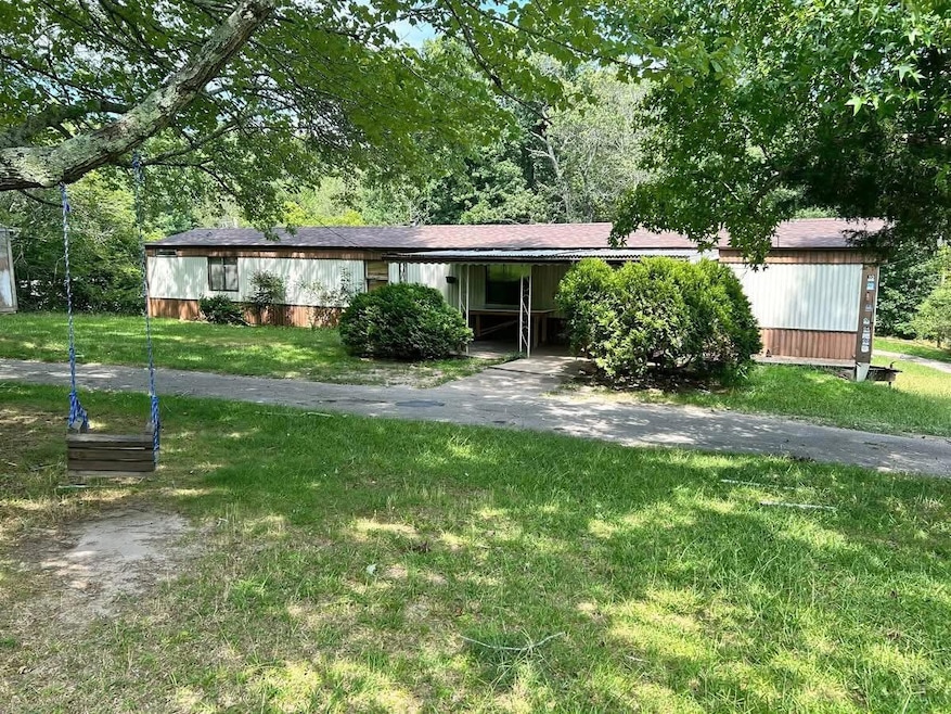 489 493 Meadowlark Dr, Ringgold, GA 30736 - photo 1