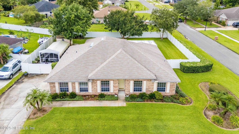 For Sale $435,000 • Co-Listing Agent