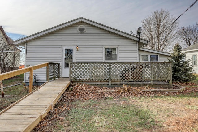 309 S Douglas St, Villa Grove, IL 61956 - photo 1