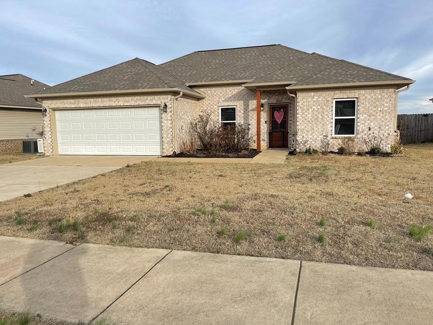 2006 Sweetbriar Dr, Oxford, MS 38655 - photo 1